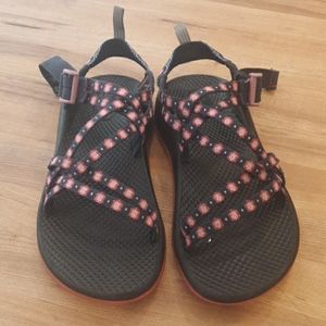 Chaco size 4